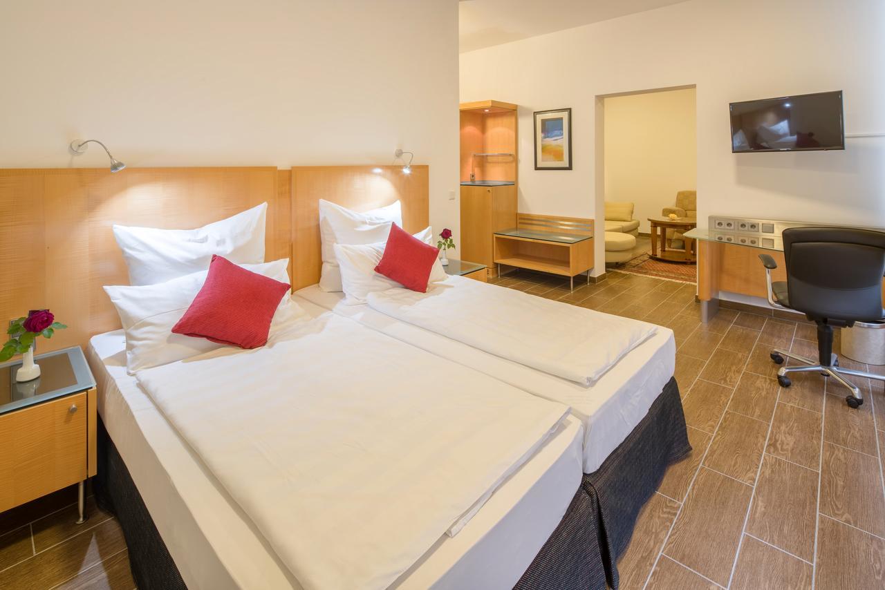 Taba Hotel Kellinghusen Экстерьер фото